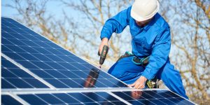 Installation Maintenance Panneaux Solaires Photovoltaïques à Cayriech